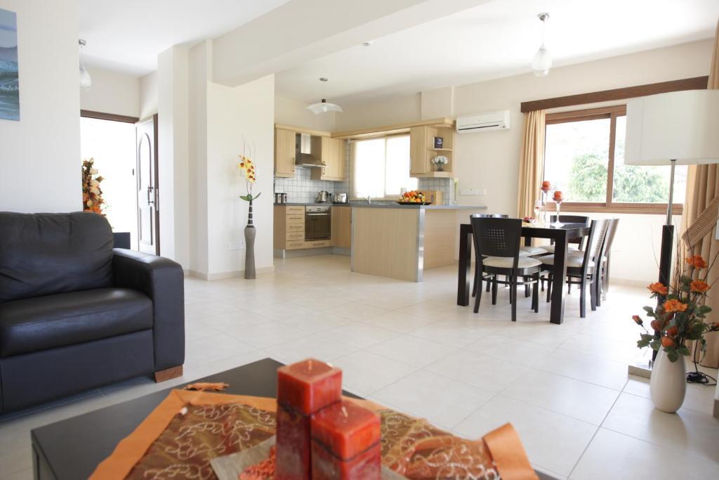 Holidays Villas ปิสซูรี ภายนอก รูปภาพ