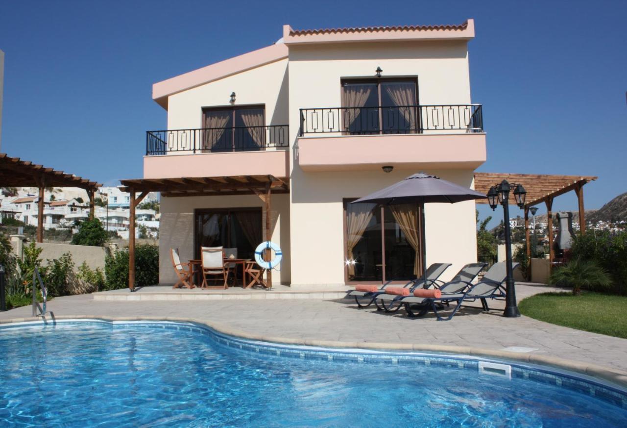 Holidays Villas ปิสซูรี ภายนอก รูปภาพ