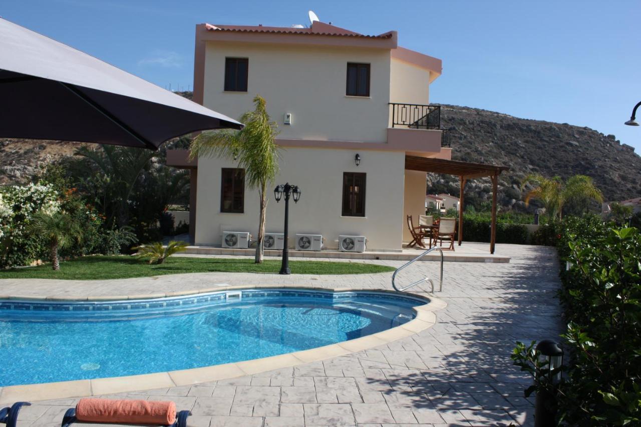 Holidays Villas ปิสซูรี ภายนอก รูปภาพ