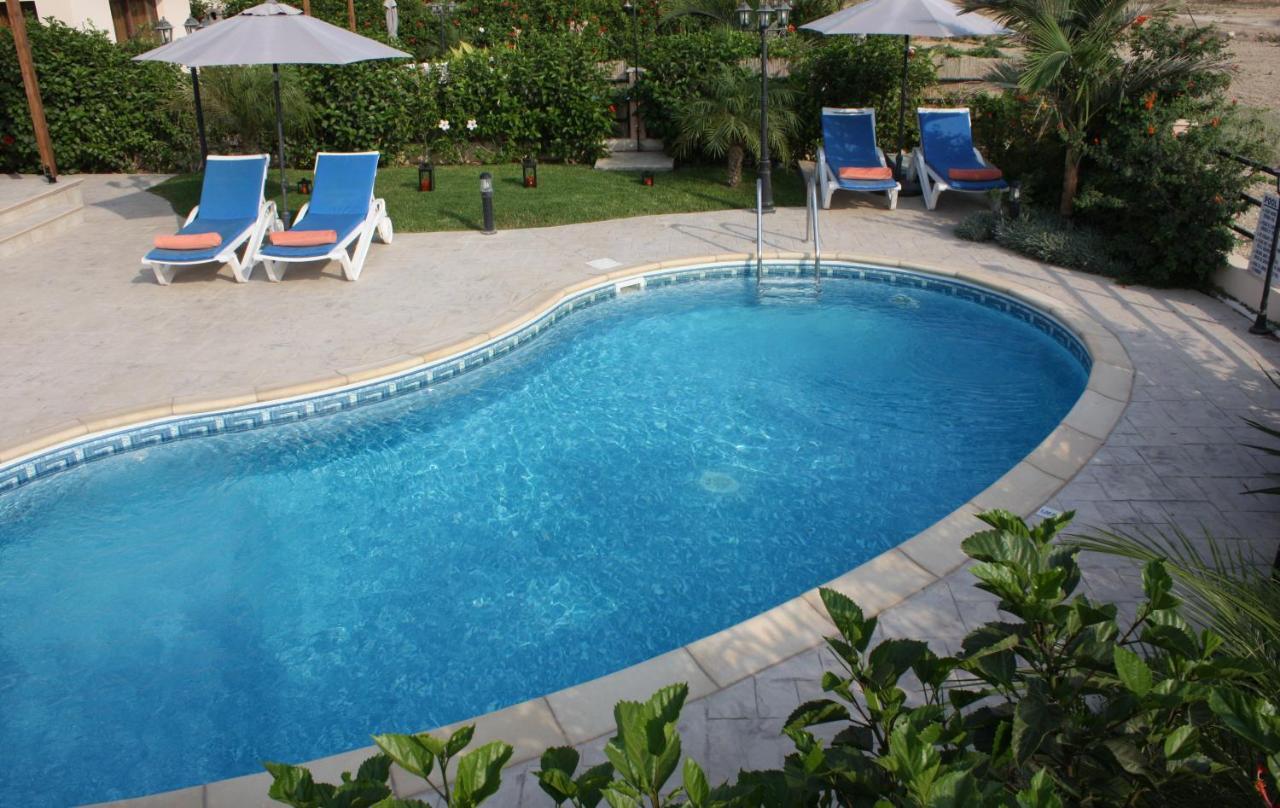 Holidays Villas ปิสซูรี ภายนอก รูปภาพ