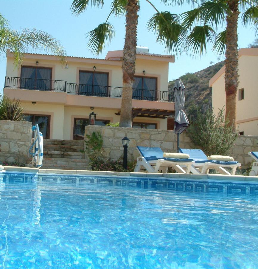 Holidays Villas ปิสซูรี ภายนอก รูปภาพ